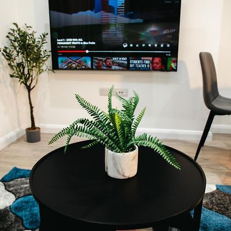 City Centre Luxury Apartment 벨파스트 외부 사진