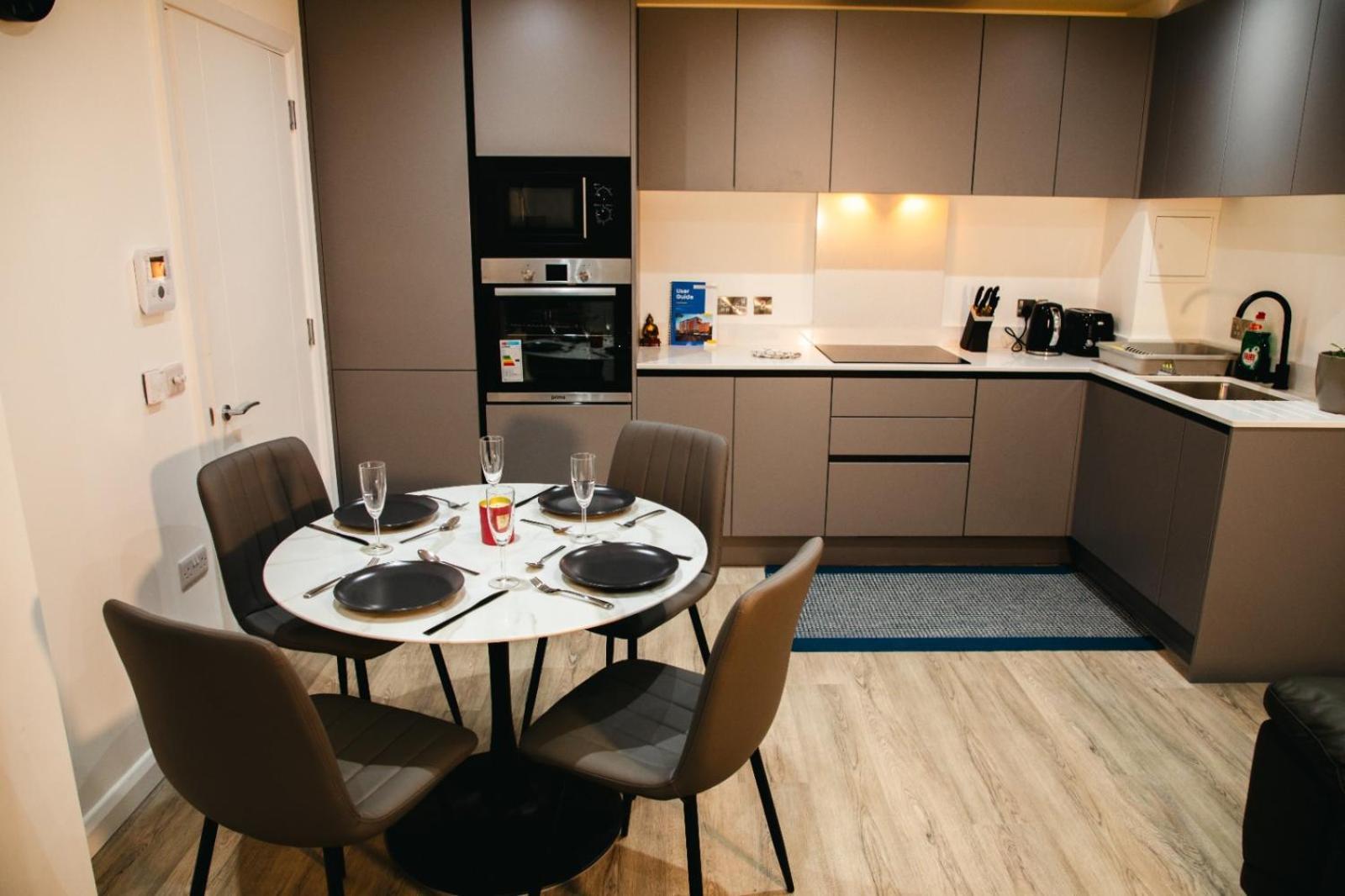 City Centre Luxury Apartment 벨파스트 외부 사진